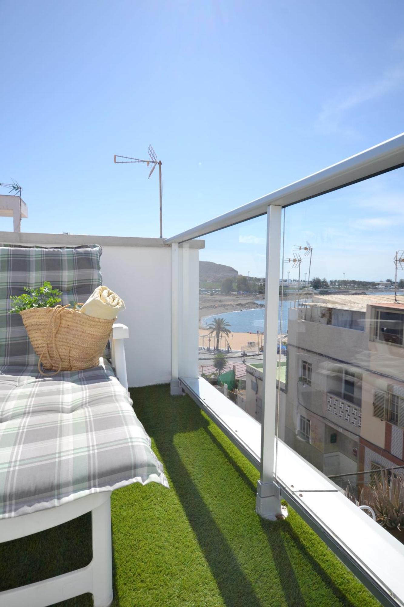Amplio Apartamento Recien Reformado ラ・プラヤ・デ・アルグイネグイン エクステリア 写真